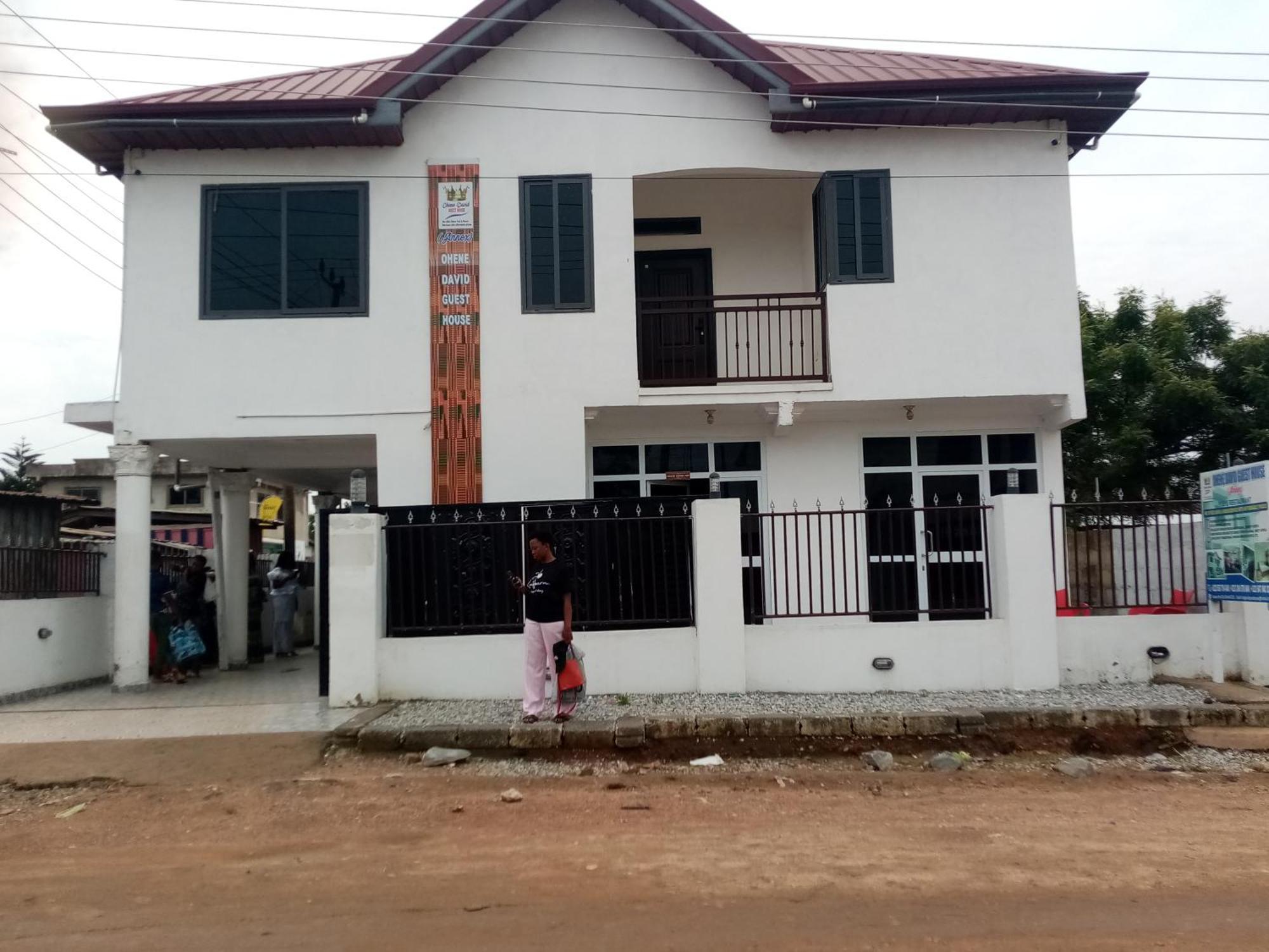 Ohene David Guest House Amanfro Buitenkant foto